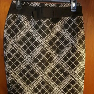 The Limited! Ladies Skirt‎